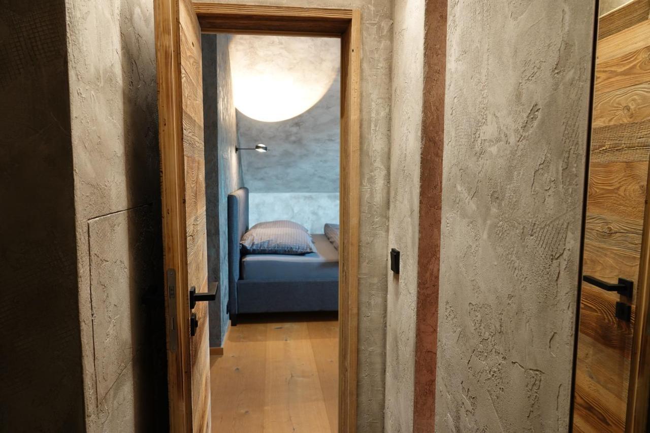 Appartement Der Extraklasse Mit Whirlpool Roding Eksteriør billede